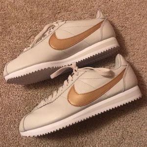 Like New Nike Cortez